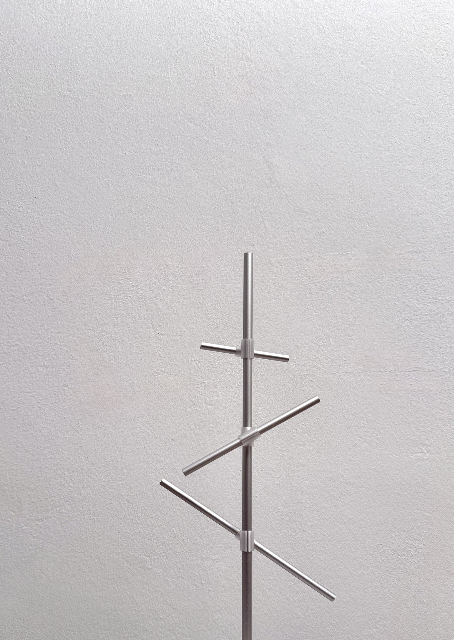 DESY Tree – DIY Edition (No Ornaments Included)